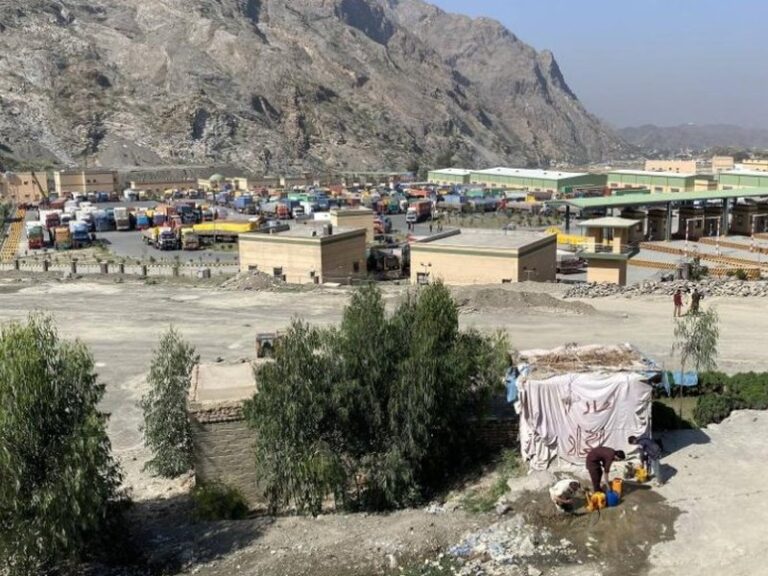 Afghanistan seeks new trade routes amid border tensions
