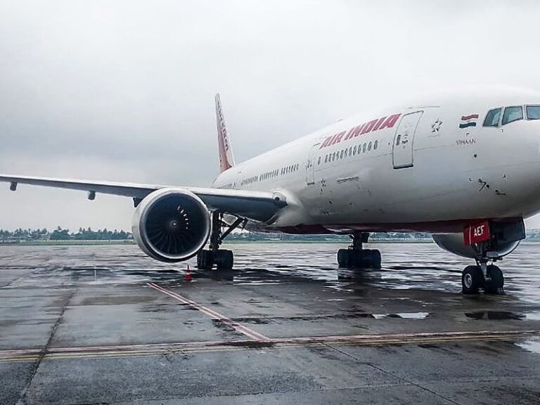Air India flight AI191 returns to Mumbai after snag