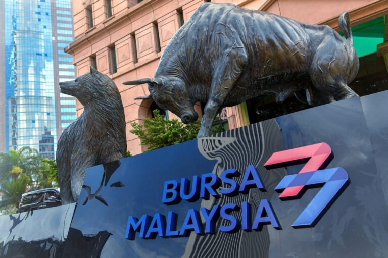 Bursa Malaysia closes higher on bargain hunting sentiment