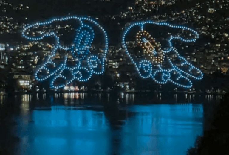 Cyberdrone wows crowds with 600 drones at Plan ₿ Forum