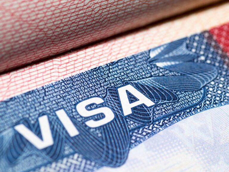 DHS exempts current H-1B holders from $100,000 fee