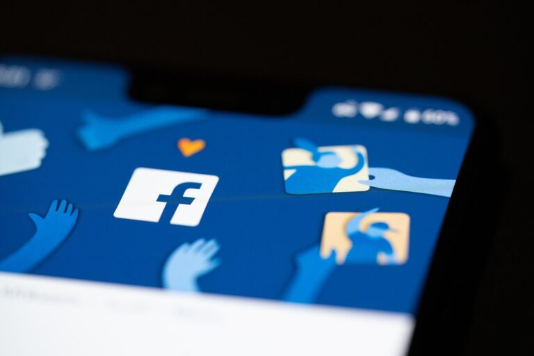 EU accuses Meta and TikTok of DSA breaches