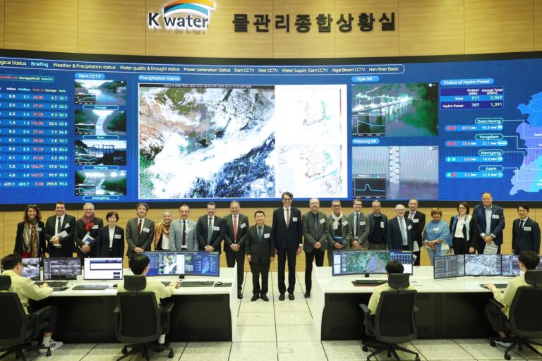 K-water showcases AI water tech to Luxembourg delegation