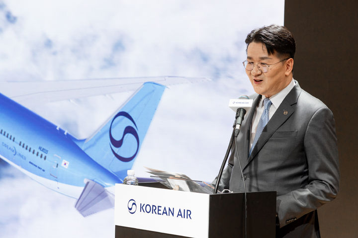 Korean Air buys 10% of WestJet for $217 million