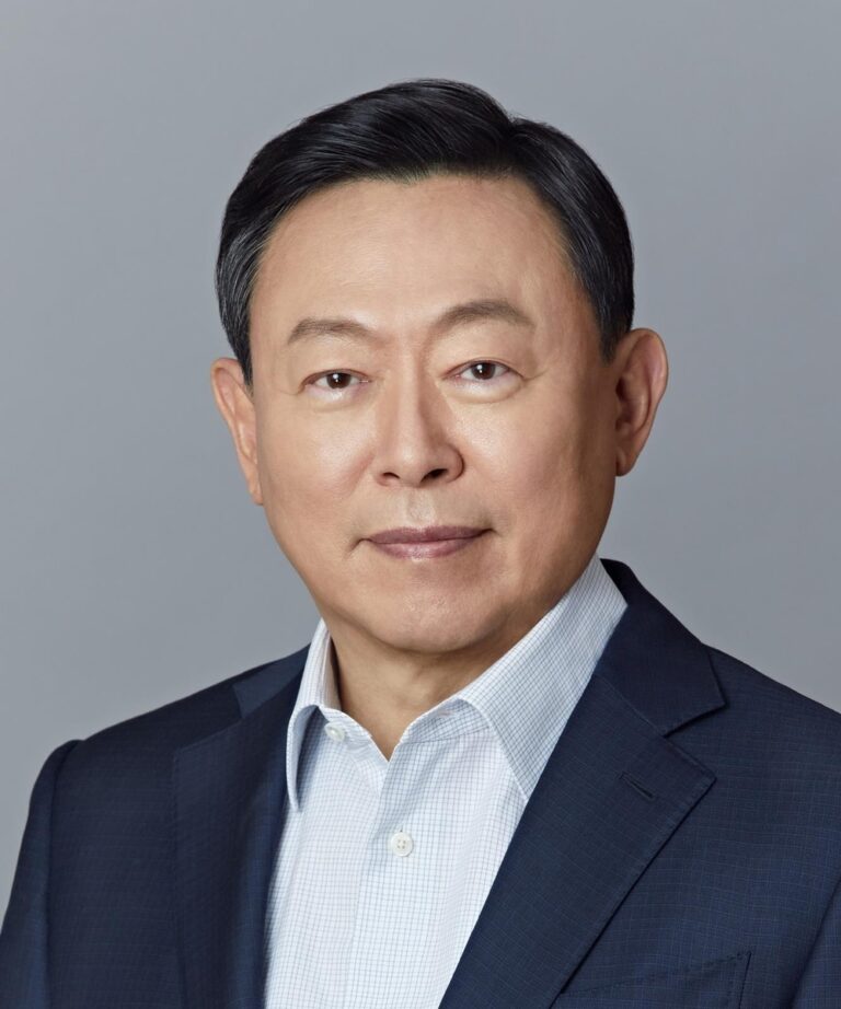 Lotte Group leaders attend APEC CEO Summit