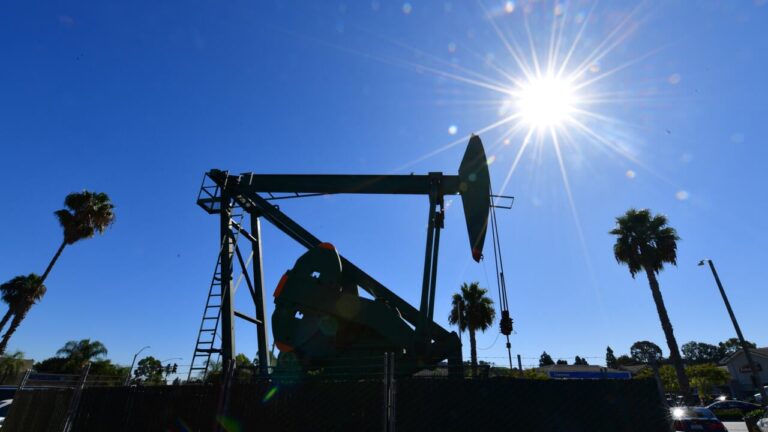 Oil surges as Trump sanctions Rosneft, Lukoil