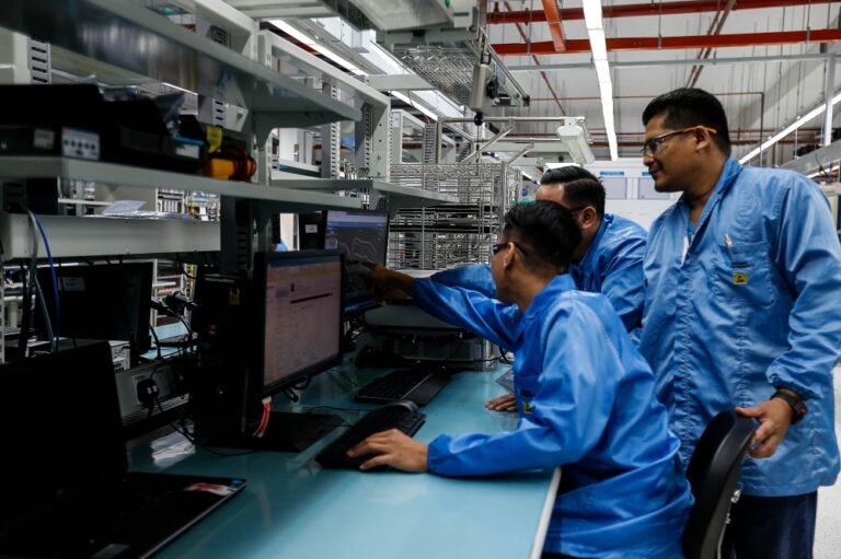 Pahang tops labour growth race 2024