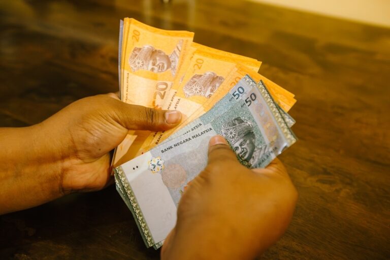 Ringgit dips as Trump-Xi trade hopes lift dollar