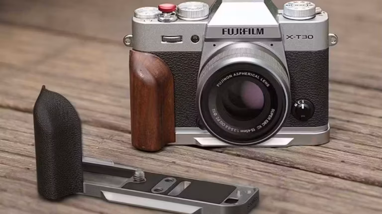 SmallRig reveals new rig for Fujifilm X-T30 III