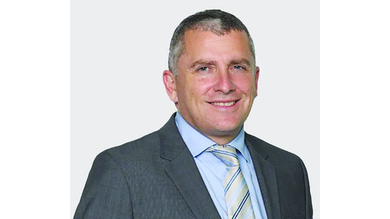 Strydom stakes Old Mutual future on Zimbabwe