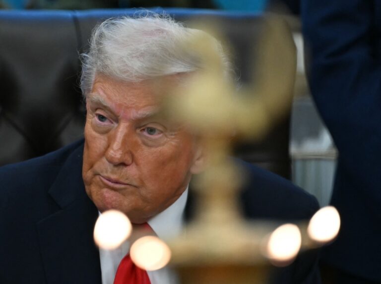 Trump sanctions Rosneft, Lukoil over Ukraine war