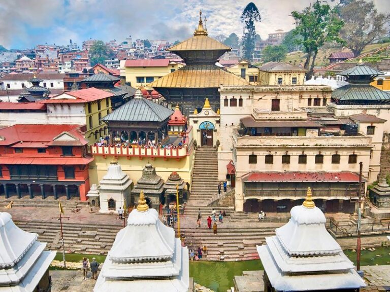 Indian tourist numbers plunge as Nepal reels from unrest