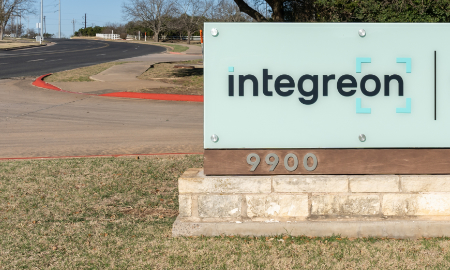 Integreon names Bill Carter interim CEO as Subroto Mukerji retires