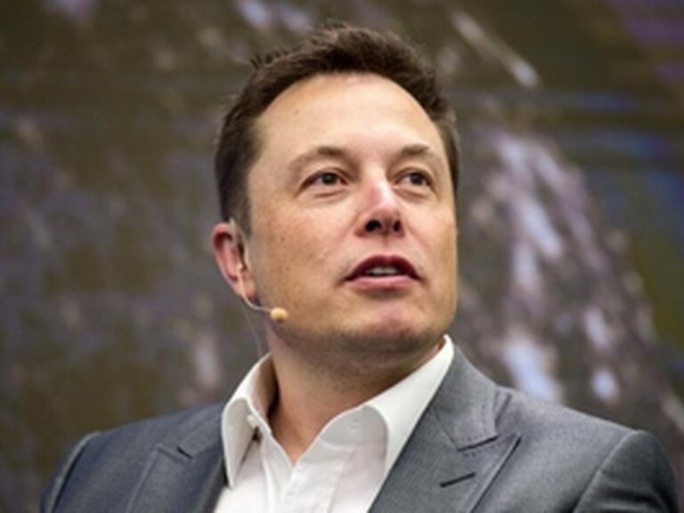 Musk hits back at Altman over 7-year Tesla delay