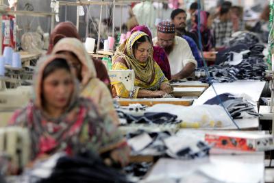 Pakistan textile sector unravels as exports nosedive