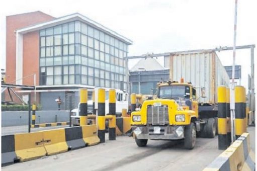Port tech praised as old corruption lurks nearby