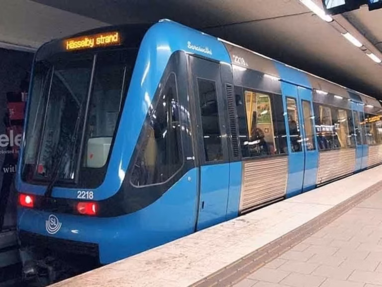 Titagarh Rail wins big metro deal, shares soar 4 percent